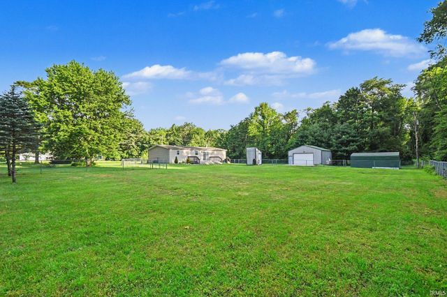 51748 Juniper Road, South Bend, IN 46637