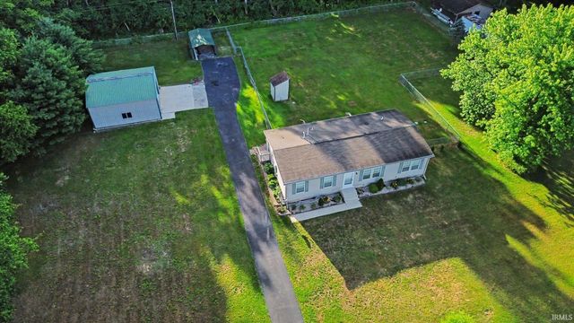 51748 Juniper Road, South Bend, IN 46637