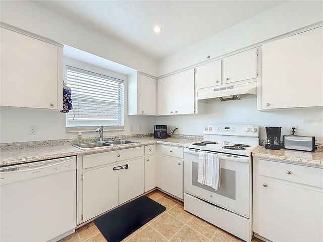 4360 N MAE WEST WAY, Beverly Hills, FL 34465