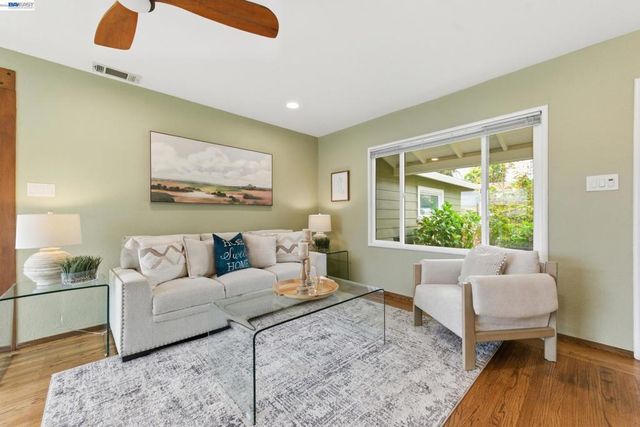 2651 Ione Ave, Castro Valley, CA 94546