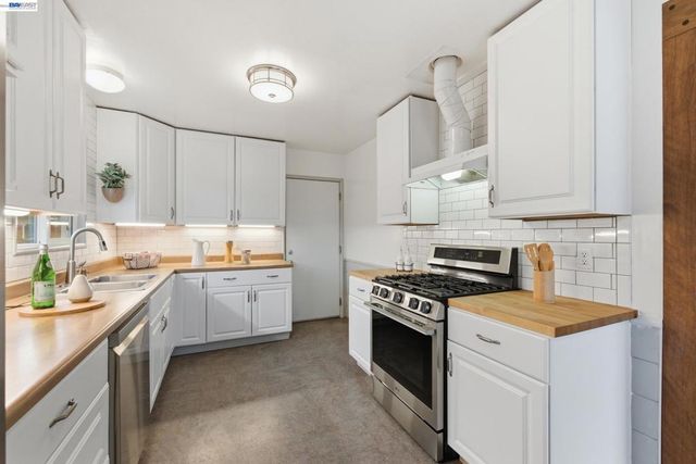 2651 Ione Ave, Castro Valley, CA 94546