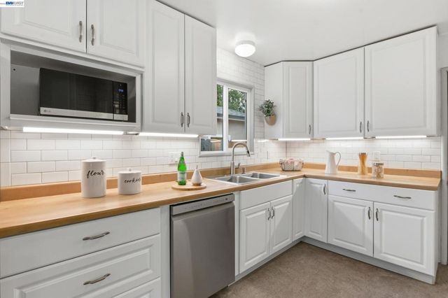 2651 Ione Ave, Castro Valley, CA 94546