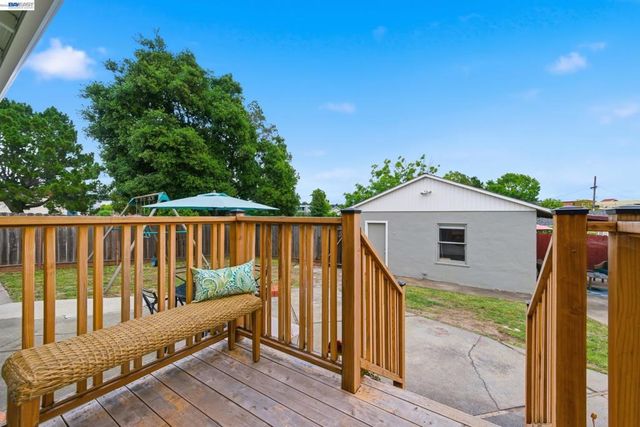 2651 Ione Ave, Castro Valley, CA 94546