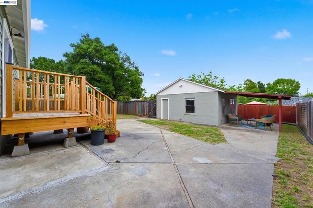 2651 Ione Ave, Castro Valley, CA 94546