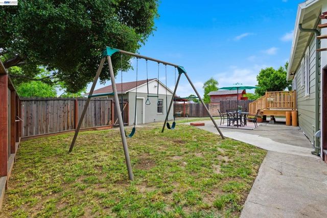 2651 Ione Ave, Castro Valley, CA 94546