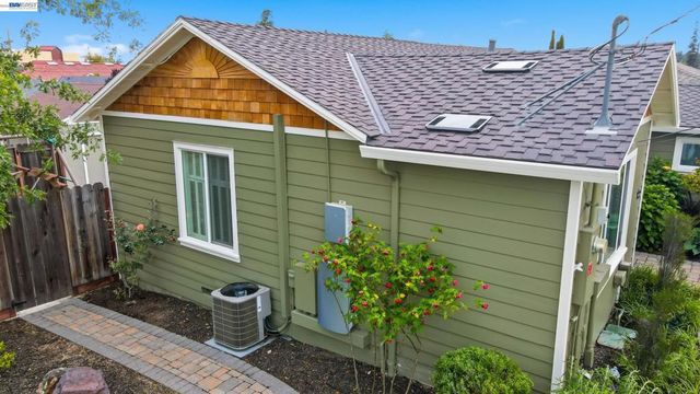 2651 Ione Ave, Castro Valley, CA 94546