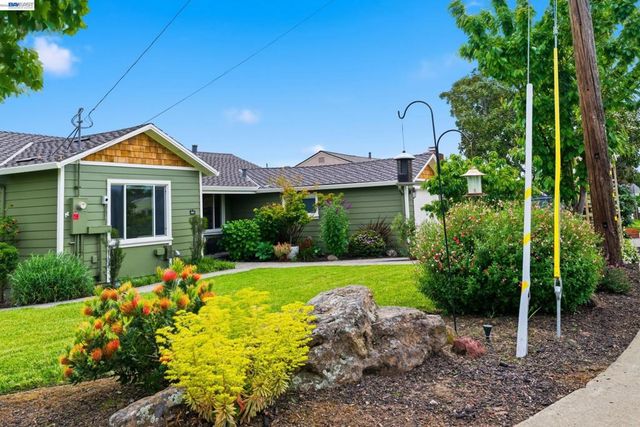 2651 Ione Ave, Castro Valley, CA 94546