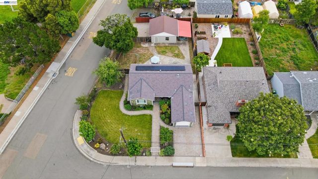 2651 Ione Ave, Castro Valley, CA 94546