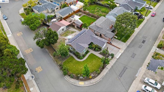 2651 Ione Ave, Castro Valley, CA 94546