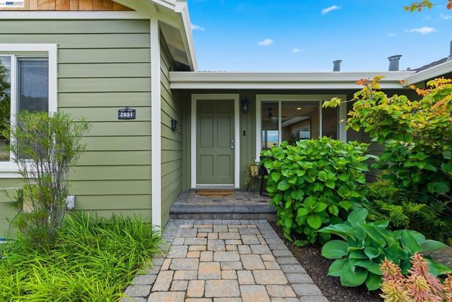 2651 Ione Ave, Castro Valley, CA 94546