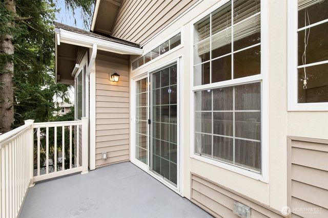 18656 NE 56th Court, Redmond, WA 98052