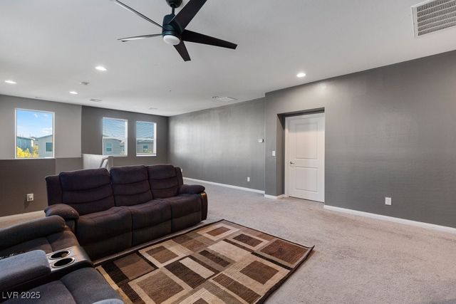 6863 Upland Heights Avenue, Las Vegas, NV 89142