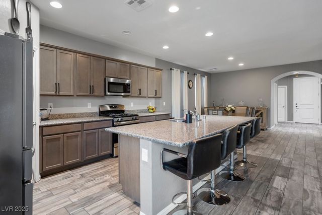 6863 Upland Heights Avenue, Las Vegas, NV 89142