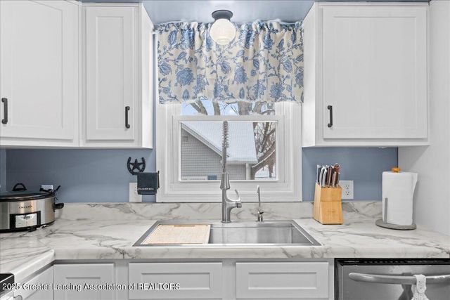 724 High Street, Charlotte, MI 48813