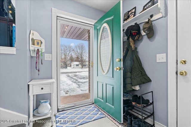 724 High Street, Charlotte, MI 48813