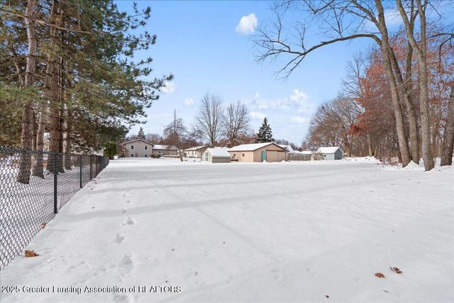 724 High Street, Charlotte, MI 48813