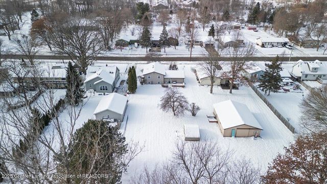 724 High Street, Charlotte, MI 48813