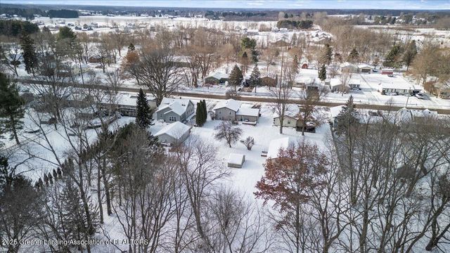 724 High Street, Charlotte, MI 48813