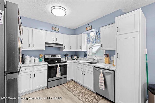 724 High Street, Charlotte, MI 48813