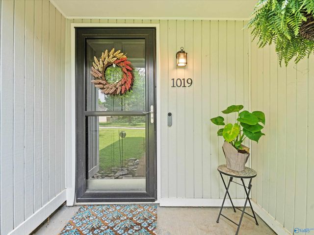 1019 Shiloh Street SE, Huntsville, AL 35803
