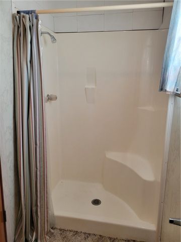 36 Daisytown Rd, Centerville, PA 15427