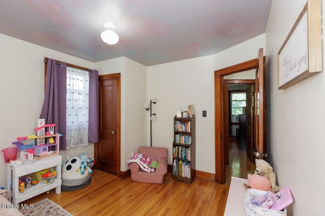 1135 Baker Avenue, Schenectady, NY 12309