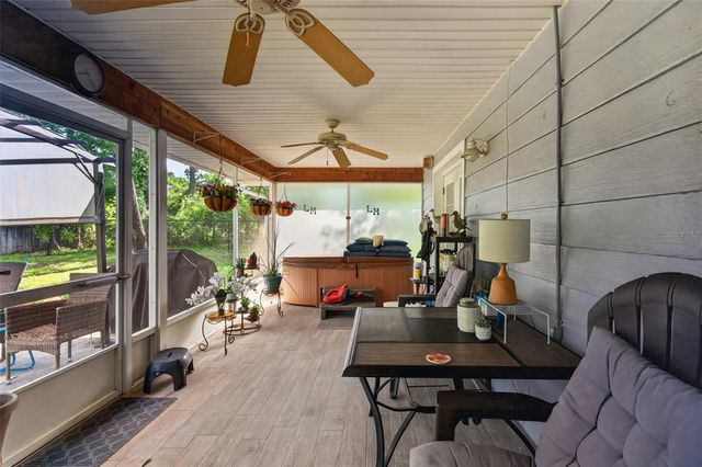 12293 WOLF DEN ROAD, Weeki Wachee, FL 34614