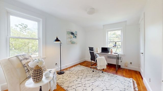 125 Oakdale Rd, Newton, MA 02461