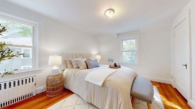 125 Oakdale Rd, Newton, MA 02461