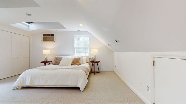 125 Oakdale Rd, Newton, MA 02461