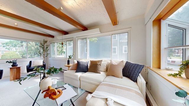 125 Oakdale Rd, Newton, MA 02461