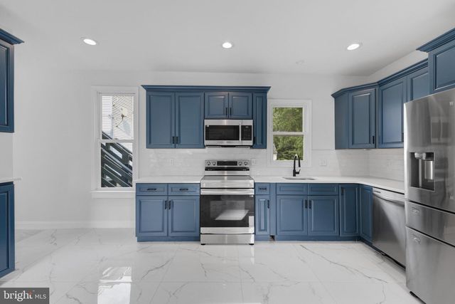 45 E CENTRE ST, Woodbury, NJ 08096