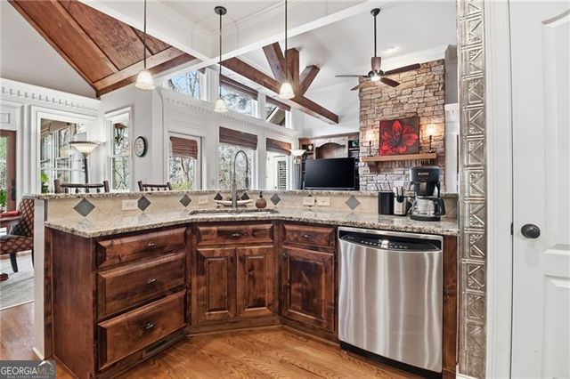 89 Bluestern Drive NW, Big Canoe, GA 30143