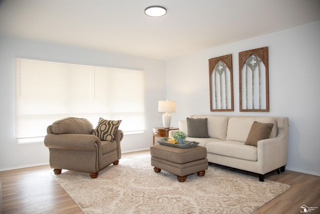 33618 Warren Road, Westland, MI 48185