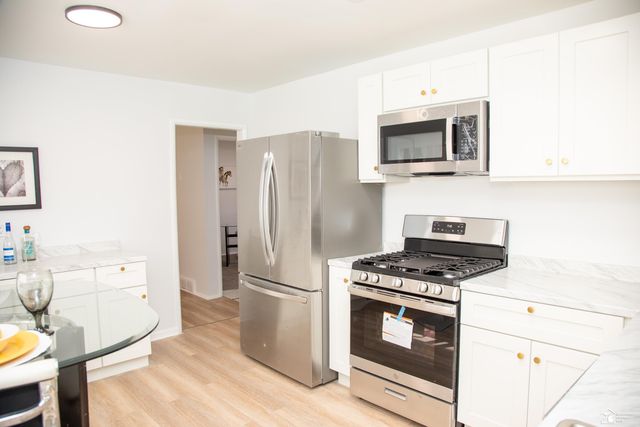 33618 Warren Road, Westland, MI 48185