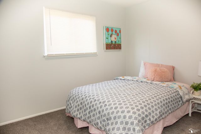 33618 Warren Road, Westland, MI 48185