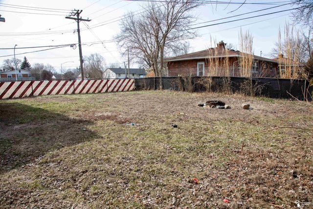 33618 Warren Road, Westland, MI 48185