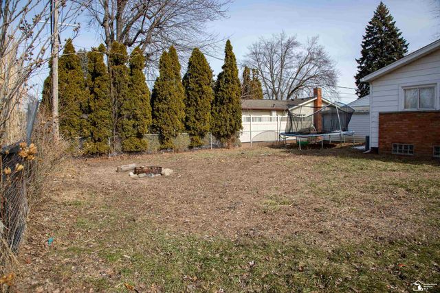 33618 Warren Road, Westland, MI 48185