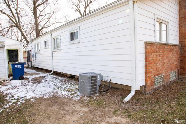 33618 Warren Road, Westland, MI 48185