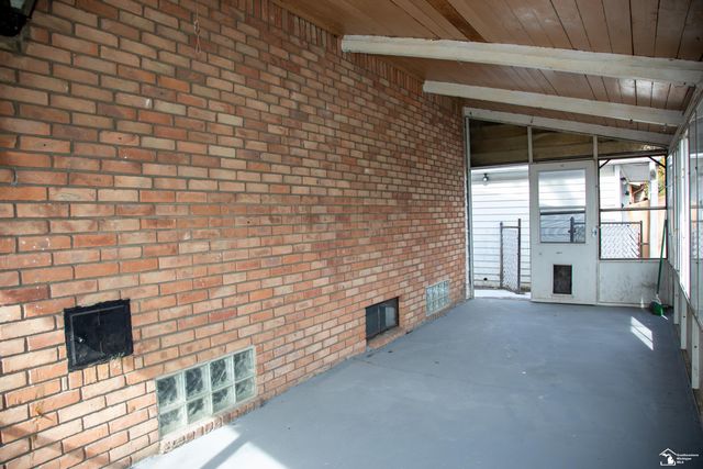 33618 Warren Road, Westland, MI 48185