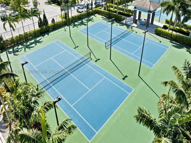 8442 Lake Majesty Ln, Parkland, FL 33076