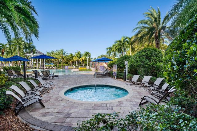 8442 Lake Majesty Ln, Parkland, FL 33076