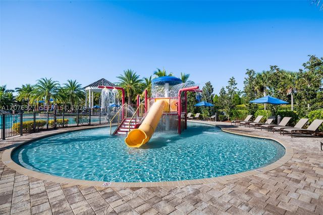 8442 Lake Majesty Ln, Parkland, FL 33076