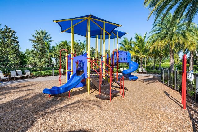 8442 Lake Majesty Ln, Parkland, FL 33076