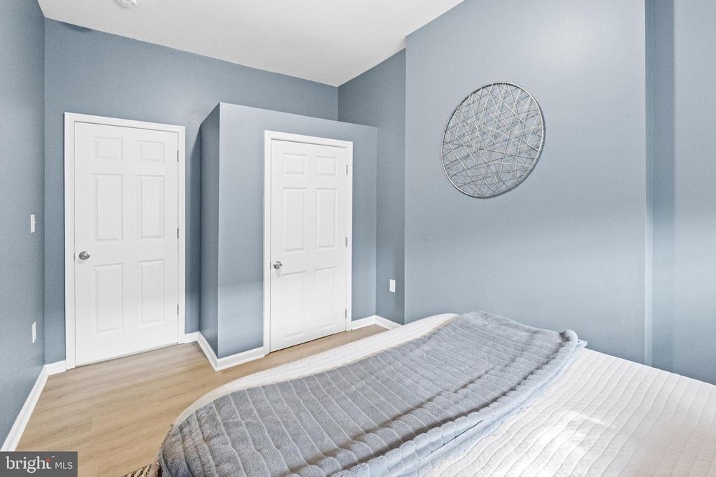 Image 13 of property listing at 447 N LINWOOD AVE, Baltimore, MD 21224