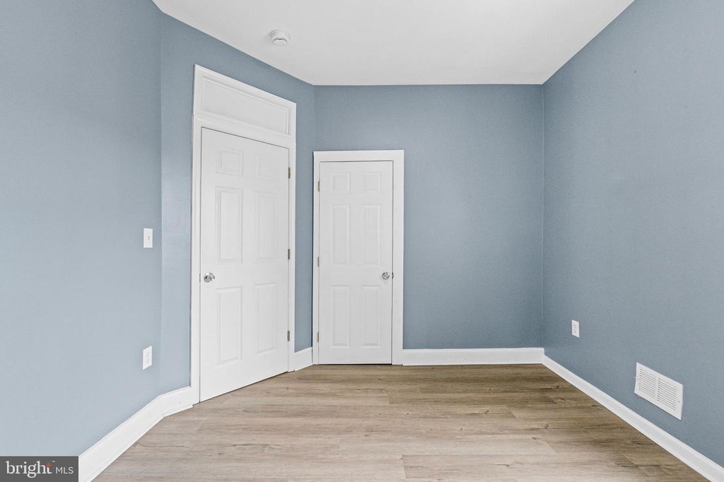 Image 17 of property listing at 447 N LINWOOD AVE, Baltimore, MD 21224