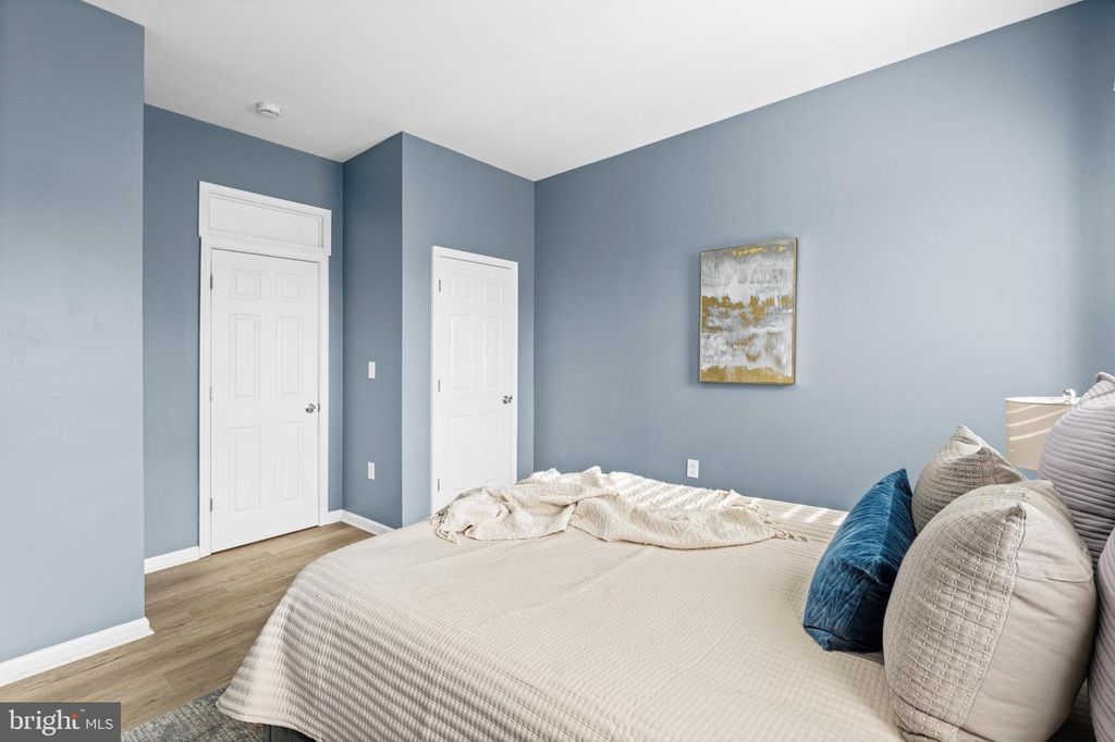 Image 19 of property listing at 447 N LINWOOD AVE, Baltimore, MD 21224