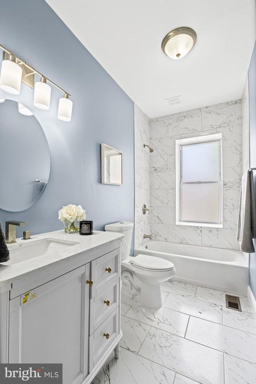 Image 24 of property listing at 447 N LINWOOD AVE, Baltimore, MD 21224