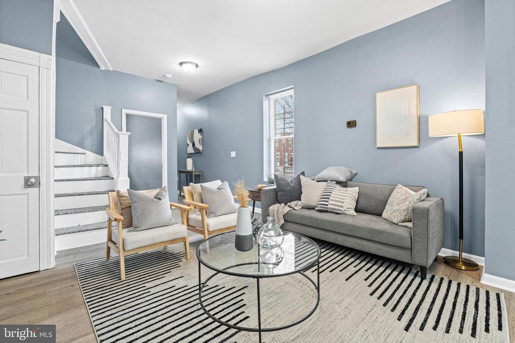 Image 3 of property listing at 447 N LINWOOD AVE, Baltimore, MD 21224