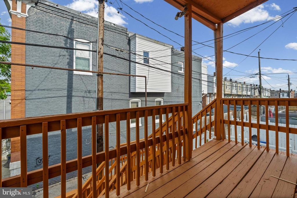 Image 7 of property listing at 447 N LINWOOD AVE, Baltimore, MD 21224